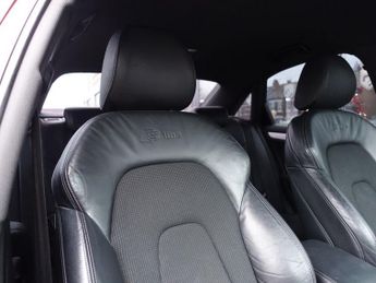 AUDI A4 2.0 TDI S line Saloon 4dr Diesel Multitronic Euro 5 (s/s) (150 p