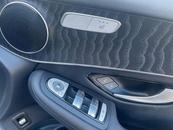 MERCEDES-BENZ GLC 2.1 GLC220d Sport SUV 5dr Diesel G-Tronic 4MATIC Euro 6 (s/s) (1