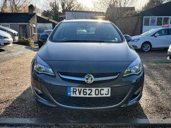 VAUXHALL ASTRA 1.6 16v SRi Hatchback 5dr Petrol Auto Euro 5 (115 ps)