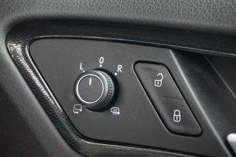 VOLKSWAGEN GOLF 2.0 TDI BlueMotion Tech GTD Hatchback 5dr Diesel DSG Euro 6 (s/s