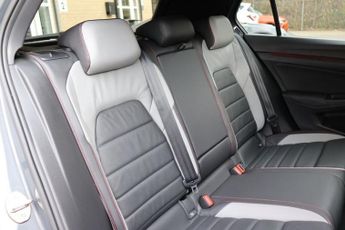 VOLKSWAGEN GOLF 2.0 TSI GTI CLUBSPORT