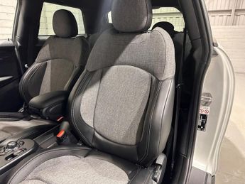 MINI Electric Hatch Cooper SE 32.6kWh Level 2 Hatchback 3dr Electric Auto (184 ps)