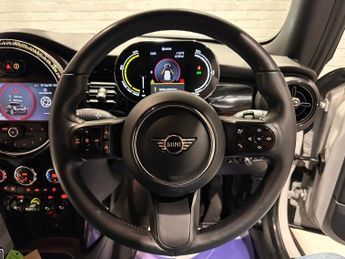 MINI Electric Hatch Cooper SE 32.6kWh Level 2 Hatchback 3dr Electric Auto (184 ps)