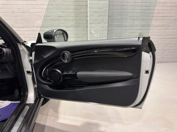 MINI Electric Hatch Cooper SE 32.6kWh Level 2 Hatchback 3dr Electric Auto (184 ps)