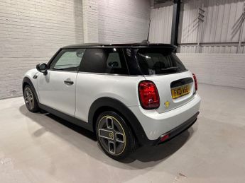 MINI Electric Hatch Cooper SE 32.6kWh Level 2 Hatchback 3dr Electric Auto (184 ps)