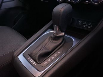 RENAULT CAPTUR 1.6 E-TECH evolution SUV 5dr Petrol Hybrid Auto Euro 6 (s/s) (14