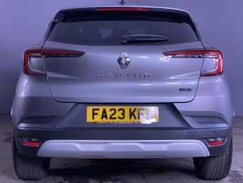 RENAULT CAPTUR 1.6 E-TECH evolution SUV 5dr Petrol Hybrid Auto Euro 6 (s/s) (14