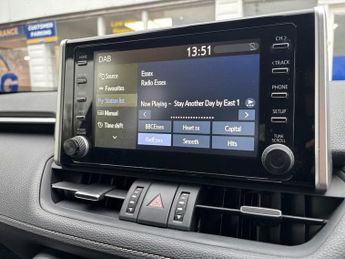 TOYOTA RAV4 2.5 VVT-h Design SUV 5dr Petrol Hybrid CVT 4WD Euro 6 (s/s) (222