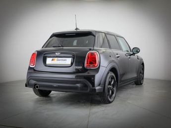 MINI HATCH 1.5 Cooper Classic Hatchback 5dr Petrol Steptronic Euro 6 (s/s) 