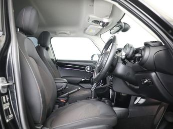 MINI HATCH 1.5 Cooper Classic Hatchback 5dr Petrol Steptronic Euro 6 (s/s) 