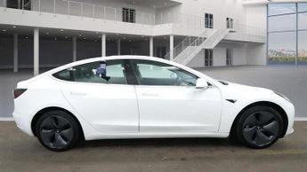 TESLA Model 3 (Dual Motor) Long Range Saloon 4dr Electric Auto 4WDE (346 ps)