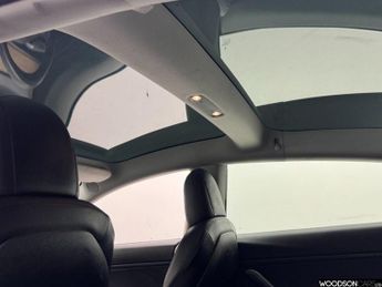 TESLA Model 3 (Dual Motor) Long Range Saloon 4dr Electric Auto 4WDE (346 ps)