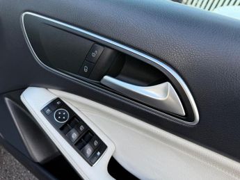 MERCEDES-BENZ A-CLASS 1.5 A180d Sport (Executive) Hatchback 5dr Diesel 7G-DCT Euro 6 (