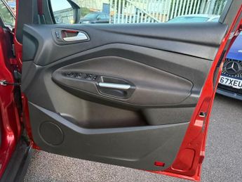 FORD GRAND C-MAX 2.0 TDCi Titanium MPV 5dr Diesel Powershift Euro 6 (s/s) (150 ps