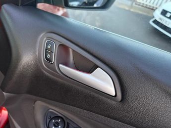 FORD GRAND C-MAX 2.0 TDCi Titanium MPV 5dr Diesel Powershift Euro 6 (s/s) (150 ps