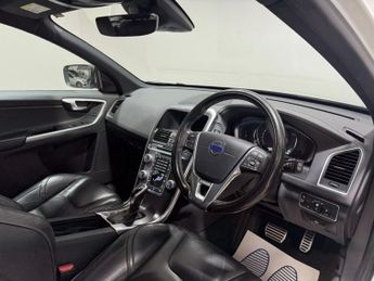 VOLVO XC60 2.4 D5 R-Design Lux Nav SUV 5dr Diesel Auto AWD Euro 6 (s/s) (22