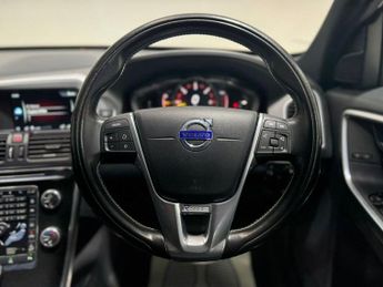 VOLVO XC60 2.4 D5 R-Design Lux Nav SUV 5dr Diesel Auto AWD Euro 6 (s/s) (22