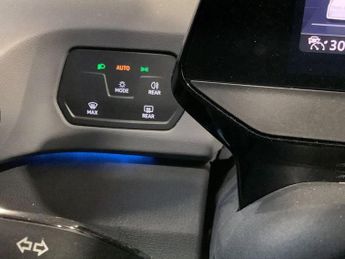 VOLKSWAGEN ID.3 Pro Performance 58kWh Life Hatchback 5dr Electric Auto (204 ps)