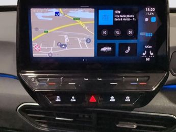 VOLKSWAGEN ID.3 Pro Performance 58kWh Life Hatchback 5dr Electric Auto (204 ps)