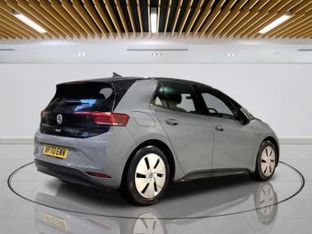 VOLKSWAGEN ID.3 Pro Performance 58kWh Life Hatchback 5dr Electric Auto (204 ps)