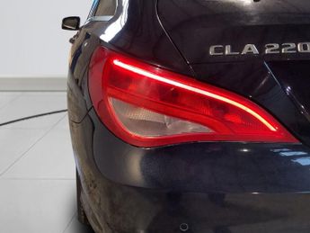 MERCEDES-BENZ CLA 2.1 CLA220d Sport Shooting Brake 5dr Diesel 7G-DCT Euro 6 (s/s) 