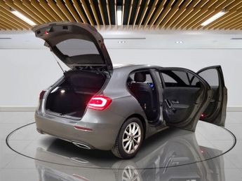 MERCEDES-BENZ A-CLASS 1.5 A180d Sport (Executive) Hatchback 5dr Diesel 7G-DCT Euro 6 (