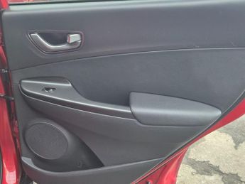 HYUNDAI KONA 64kWh Premium SE SUV 5dr Electric Auto (7kW Charger) (204 ps)