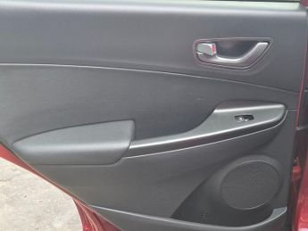 HYUNDAI KONA 64kWh Premium SE SUV 5dr Electric Auto (7kW Charger) (204 ps)