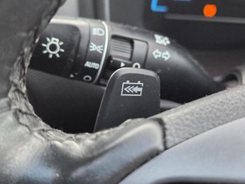 HYUNDAI KONA 64kWh Premium SE SUV 5dr Electric Auto (7kW Charger) (204 ps)