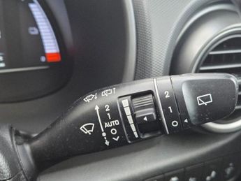 HYUNDAI KONA 64kWh Premium SE SUV 5dr Electric Auto (7kW Charger) (204 ps)