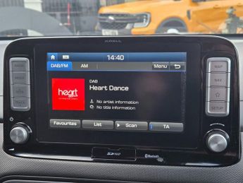 HYUNDAI KONA 64kWh Premium SE SUV 5dr Electric Auto (7kW Charger) (204 ps)