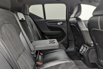 VOLVO XC40 Recharge Twin 78kWh SUV 5dr Electric Auto AWD (408 ps)