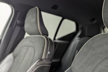 VOLVO XC40 Recharge Twin 78kWh SUV 5dr Electric Auto AWD (408 ps)