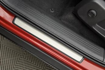 VOLVO XC40 Recharge Twin 78kWh SUV 5dr Electric Auto AWD (408 ps)