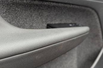 VOLVO XC40 Recharge Twin 78kWh SUV 5dr Electric Auto AWD (408 ps)