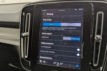 VOLVO XC40 Recharge Twin 78kWh SUV 5dr Electric Auto AWD (408 ps)