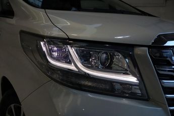 TOYOTA ALPHARD EXECUTIVE LOUNGE 2.5 Petrol Hybrid