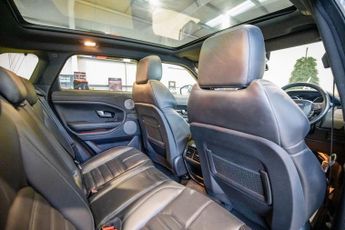 LAND ROVER RANGE ROVER EVOQUE 2.0 TD4 HSE Dynamic SUV 5dr Diesel Auto 4WD Euro 6 (s/s) (180 ps