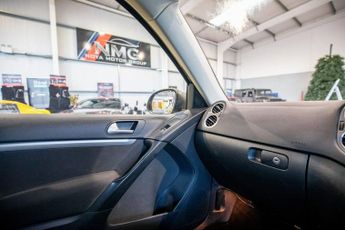 VOLKSWAGEN TIGUAN 2.0 TDI BlueMotion Tech Match SUV 5dr Diesel DSG 4WD Euro 6 (s/s