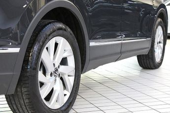 VOLKSWAGEN TIGUAN 1.5 TSI Life SUV 5dr Petrol DSG Euro 6 (s/s) (150 ps)
