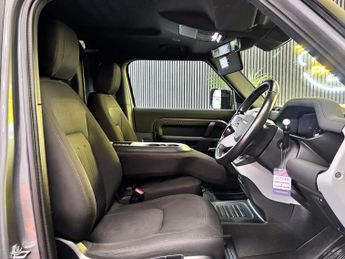 LAND ROVER DEFENDER 3.0 D200 MHEV Hard Top SUV 3dr Diesel Auto 4WD SWB Euro 6 (s/s) 