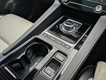 JAGUAR F-PACE 2.0 D240 R-Sport SUV 5dr Diesel Auto AWD Euro 6 (s/s) (240 ps)