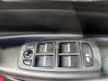 JAGUAR XE 2.0d Prestige Saloon 4dr Diesel Manual Euro 6 (s/s) (163 ps)