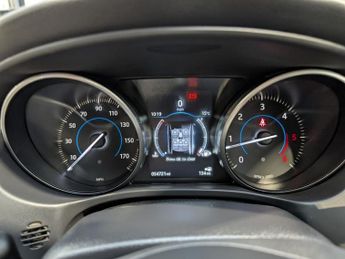 JAGUAR XE 2.0d Prestige Saloon 4dr Diesel Manual Euro 6 (s/s) (163 ps)