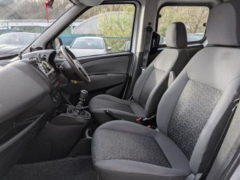 FIAT DOBLO 1.6 MultiJet Easy MPV 5dr Diesel Manual Euro 6 (95 ps)