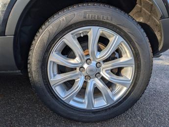 LAND ROVER RANGE ROVER EVOQUE 2.0 TD4 SE SUV 5dr Diesel Manual 4WD Euro 6 (s/s) (180 ps)