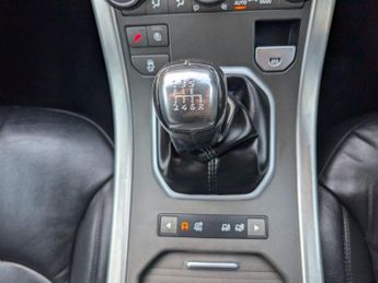 LAND ROVER RANGE ROVER EVOQUE 2.0 TD4 SE SUV 5dr Diesel Manual 4WD Euro 6 (s/s) (180 ps)