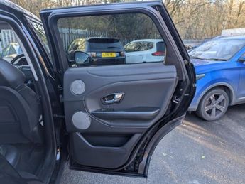 LAND ROVER RANGE ROVER EVOQUE 2.0 TD4 SE SUV 5dr Diesel Manual 4WD Euro 6 (s/s) (180 ps)