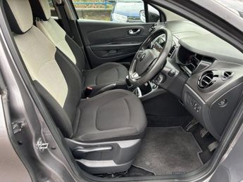 RENAULT CAPTUR 0.9 TCe ENERGY Iconic SUV 5dr Petrol Manual Euro 6 (s/s) (90 ps)