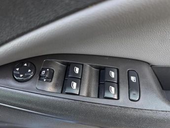 VAUXHALL CROSSLAND X 1.2 Elite SUV 5dr Petrol Manual Euro 6 (83 ps)